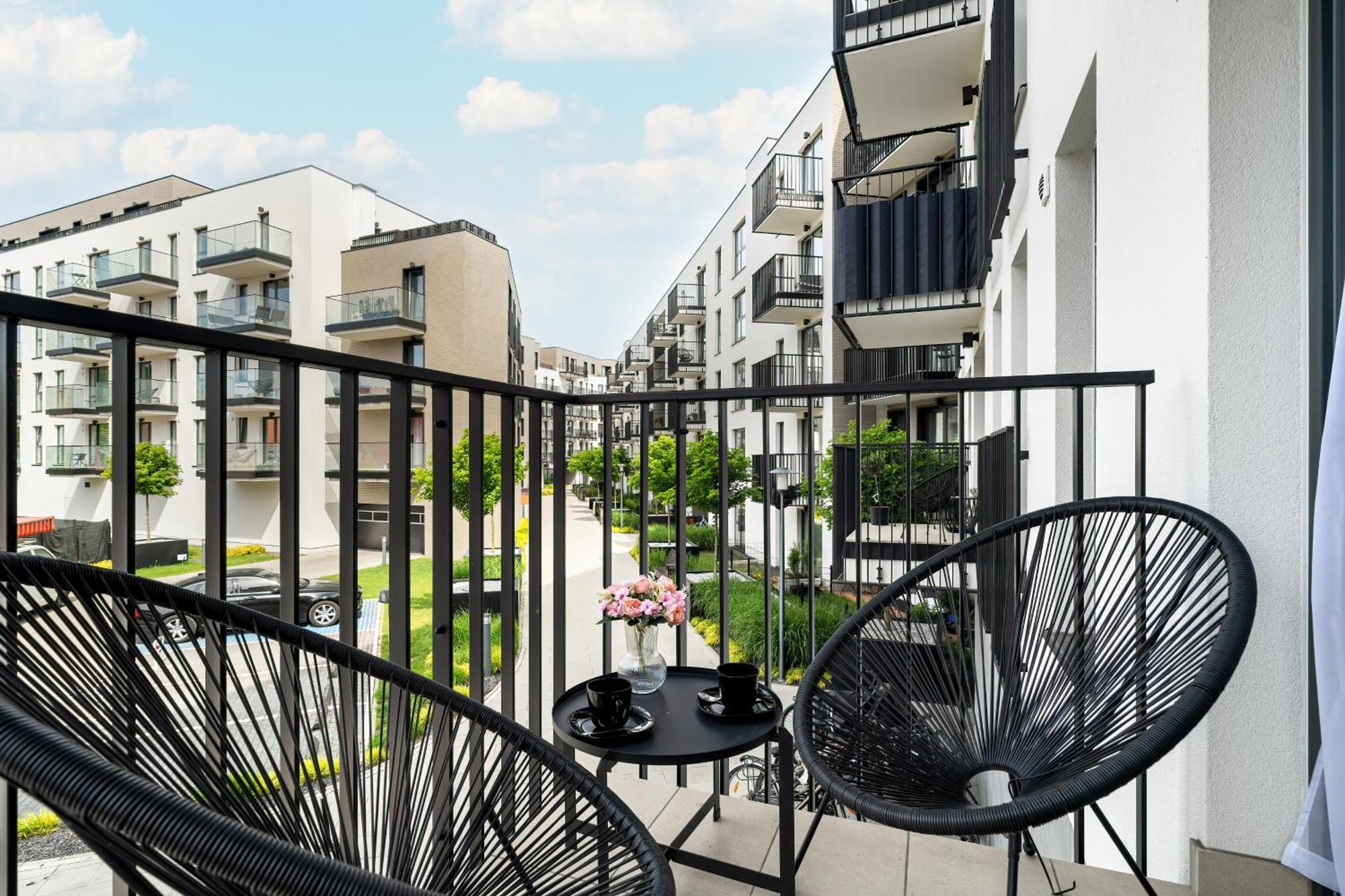 Esencja Apartments With Free Parking Garbary 104 By Renters Poznan Exterior foto